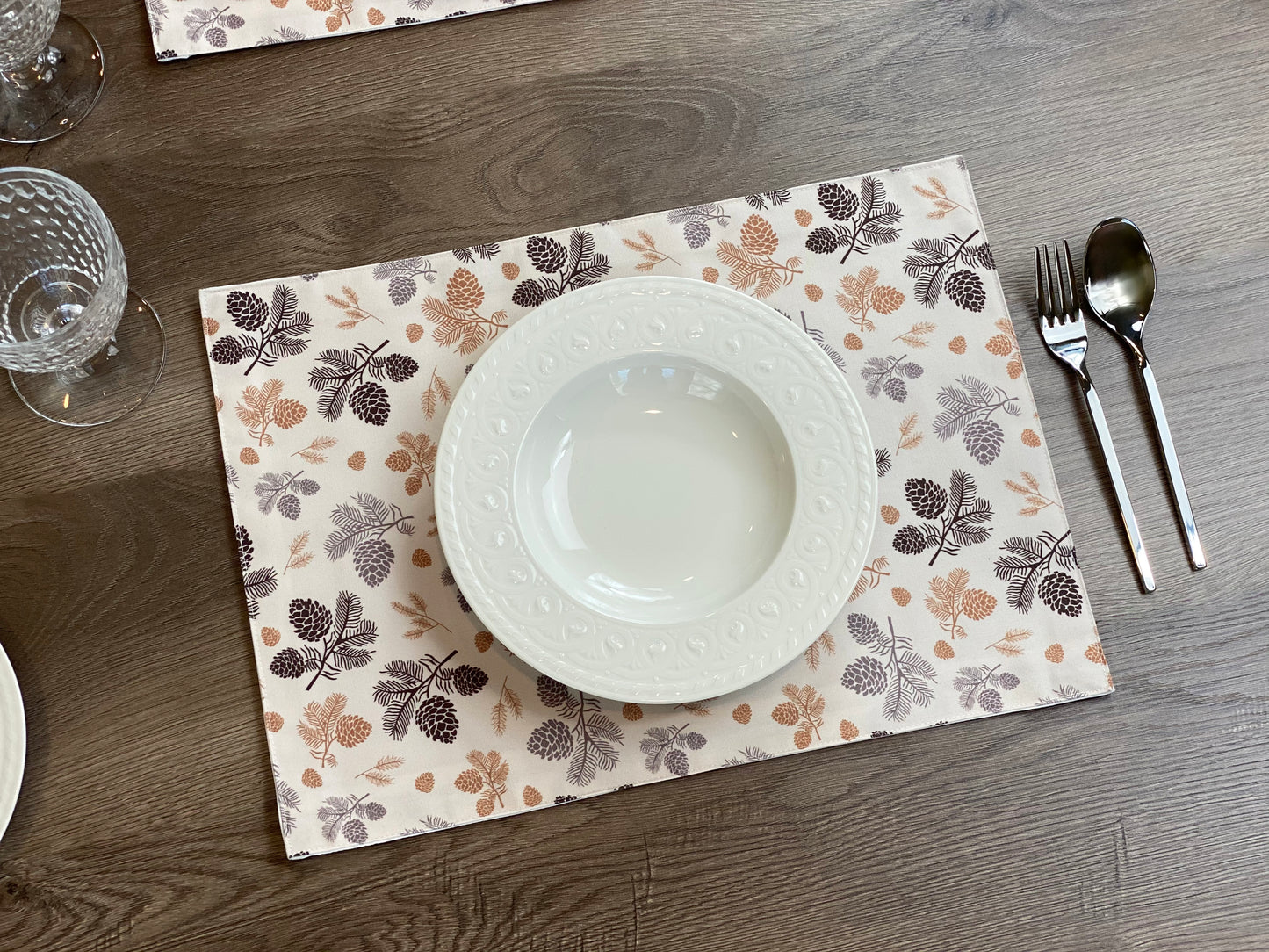 Set of 4 Autumn pine cone placemat, fir branches and pinecones, Washable Cotton Placemat for fall dining table